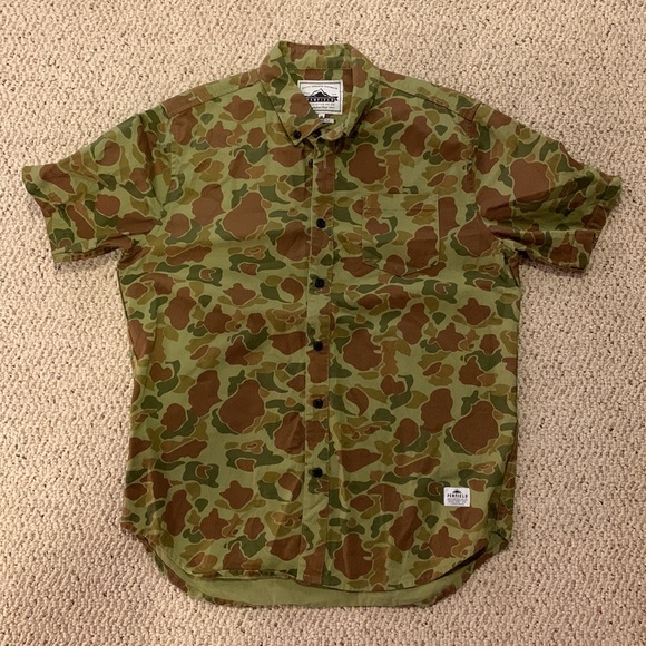 Penfield Camo Short Sleeve shirt - Picture 1 of 5